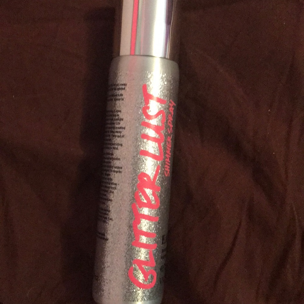 Victoria’s Secret glitter lust shimmer spray